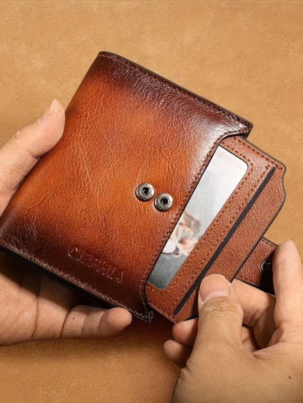 Vintage Leather Men's Wallet with RFID Blocking, 12 Card Slots